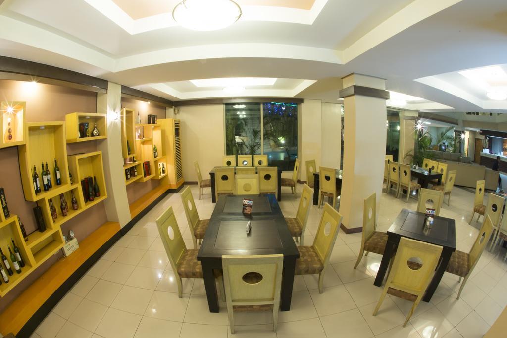 Goldenfield Kundutel Hotel Bacolod Exterior foto