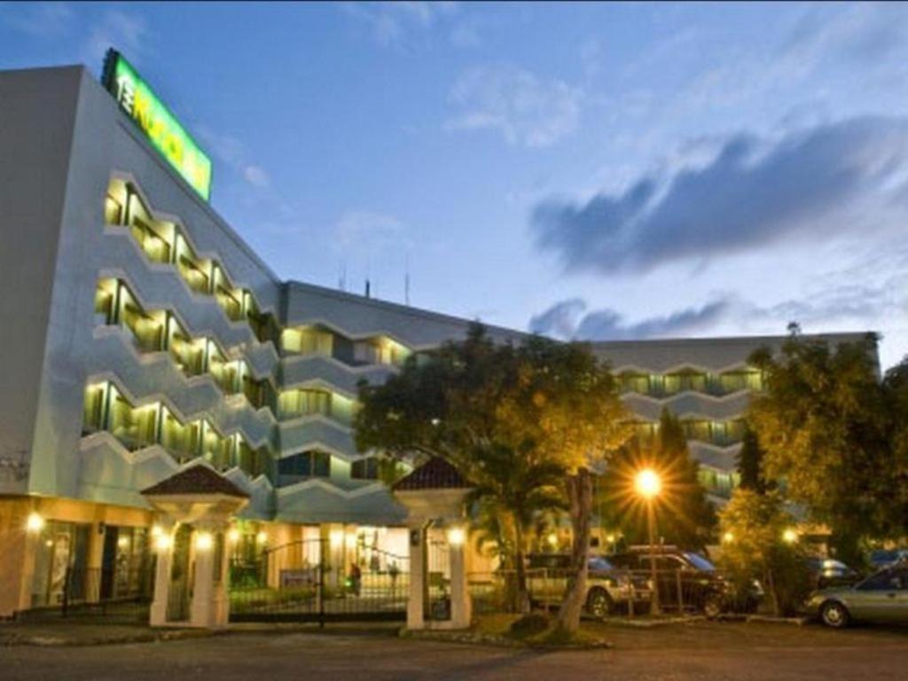 Goldenfield Kundutel Hotel Bacolod Exterior foto