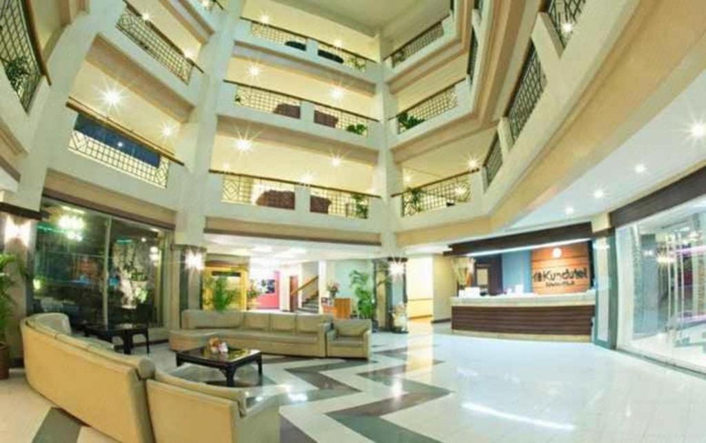 Goldenfield Kundutel Hotel Bacolod Exterior foto