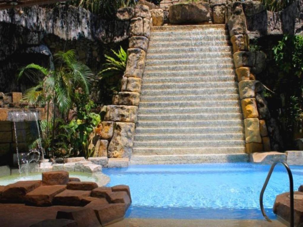 Goldenfield Kundutel Hotel Bacolod Exterior foto